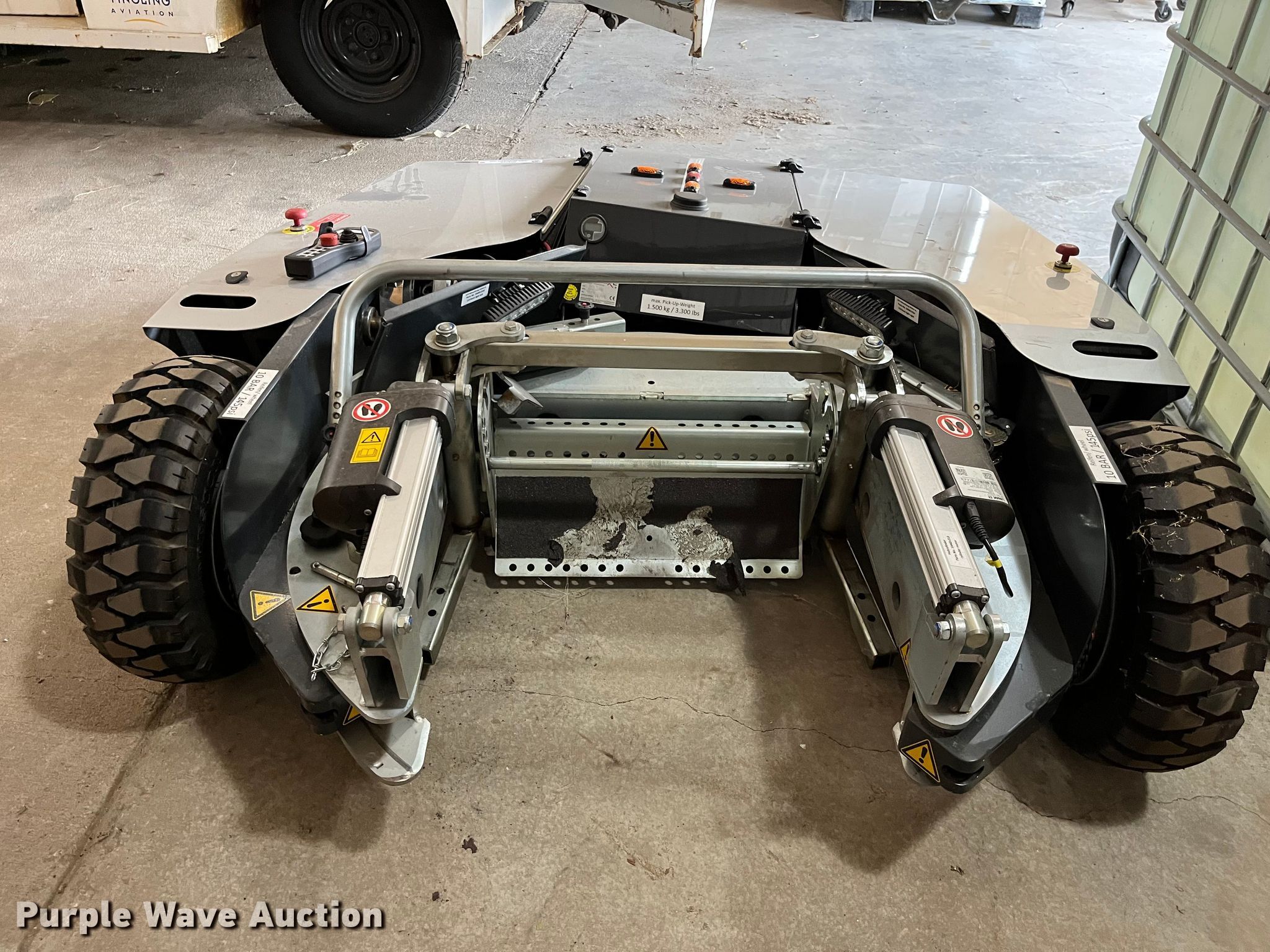 Tugmaxxe TM4.1 tug in Wichita, KS | Item IN9106 sold | Purple Wave