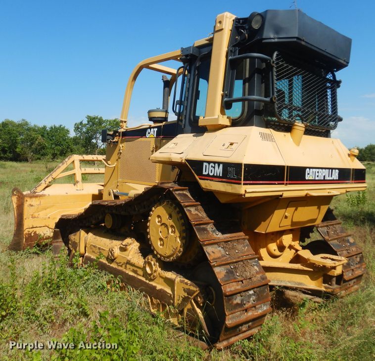 image for item DB7944 1999 Caterpillar D6M XL  dozer