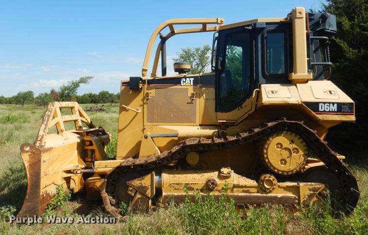 image for item DB7944 1999 Caterpillar D6M XL  dozer