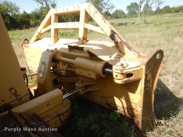 image for item DB7944 1999 Caterpillar D6M XL  dozer