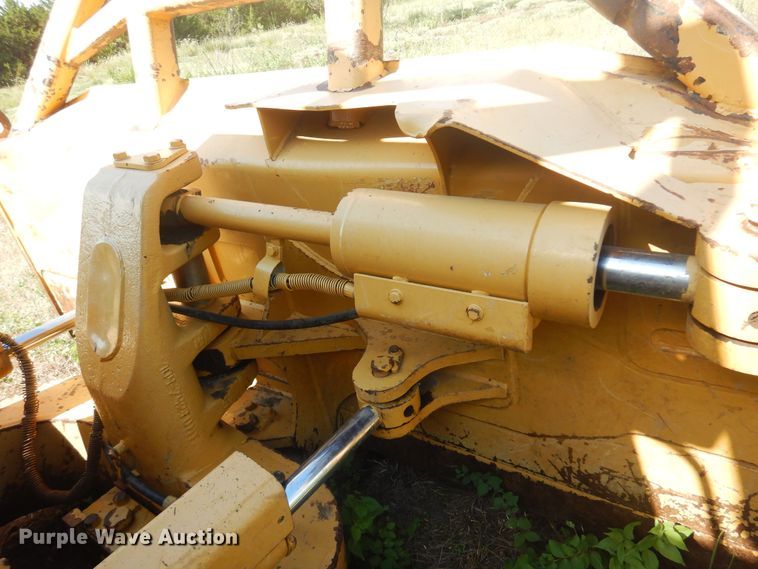 image for item DB7944 1999 Caterpillar D6M XL  dozer