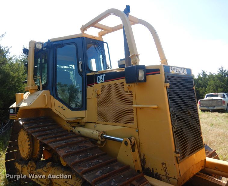 image for item DB7944 1999 Caterpillar D6M XL  dozer