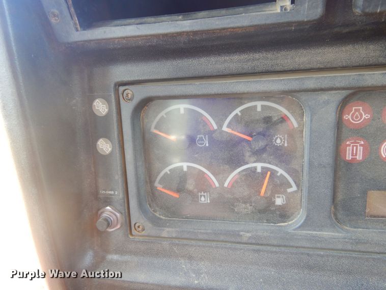 image for item DB7944 1999 Caterpillar D6M XL  dozer