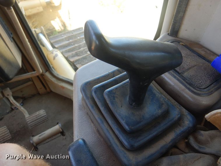 image for item DB7944 1999 Caterpillar D6M XL  dozer