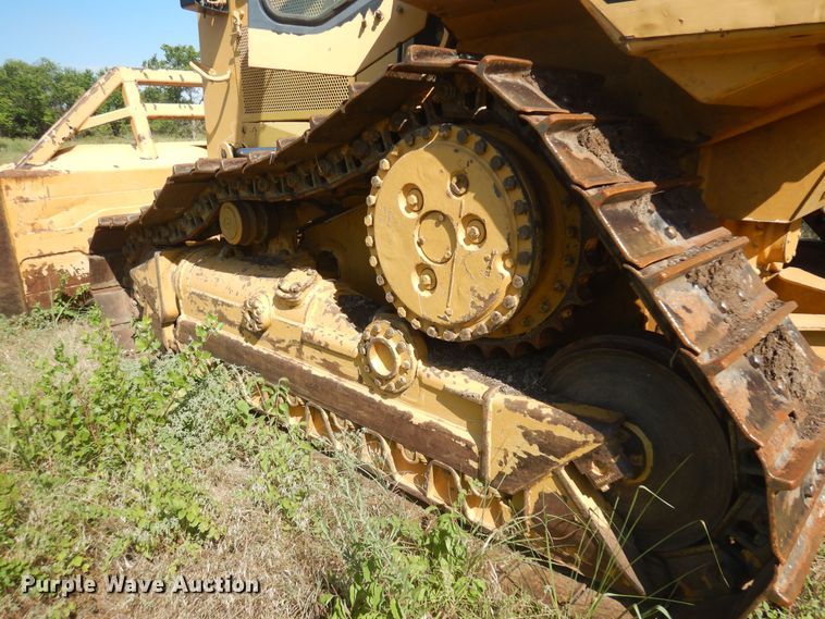 image for item DB7944 1999 Caterpillar D6M XL  dozer