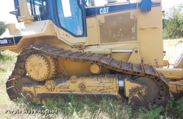 image for item DB7944 1999 Caterpillar D6M XL  dozer