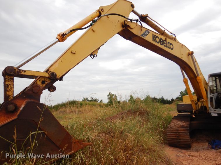 image for item DB7957 Kobelco SK200LCIV  excavator