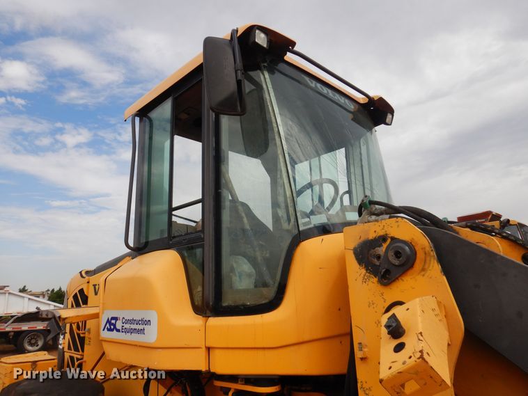 image for item DB7972 2010 Volvo L90F  wheel loader