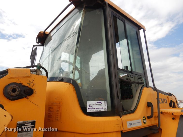 image for item DB7972 2010 Volvo L90F  wheel loader