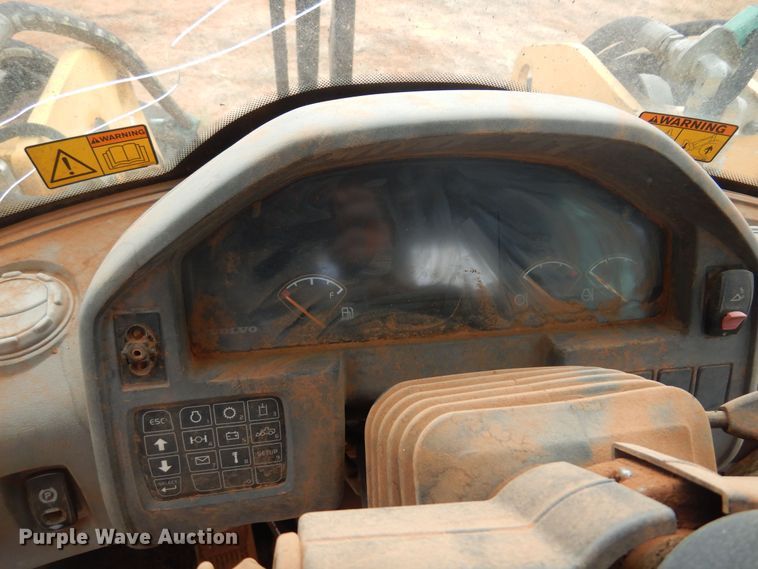 image for item DB7972 2010 Volvo L90F  wheel loader