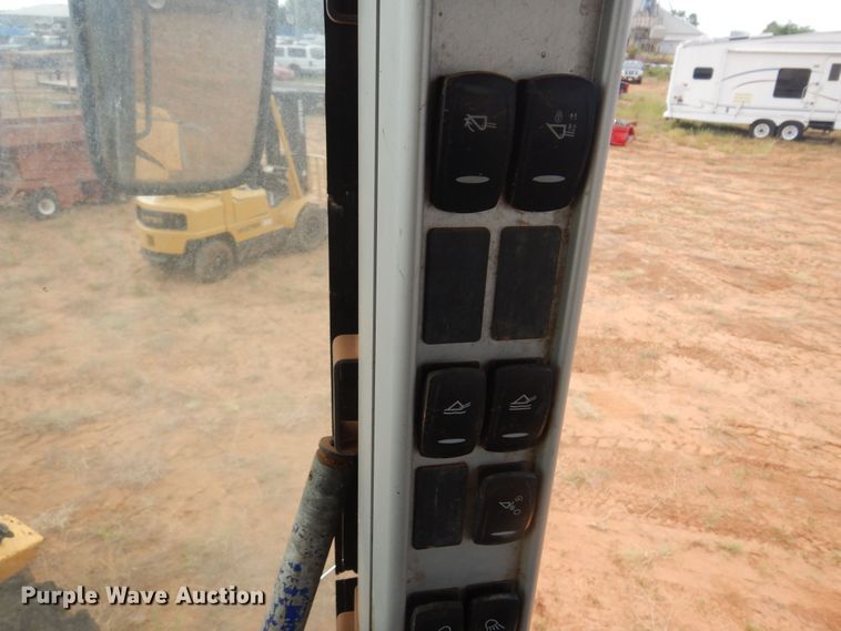 image for item DB7972 2010 Volvo L90F  wheel loader