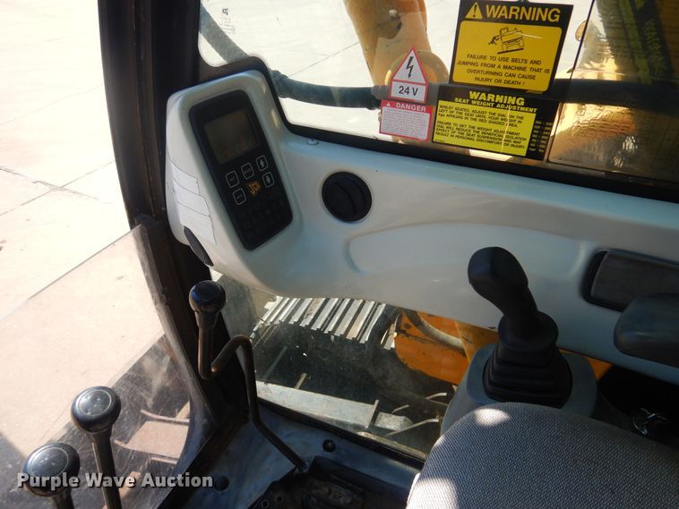 image for item DB7993 2001 JCB JZ70  mini excavator