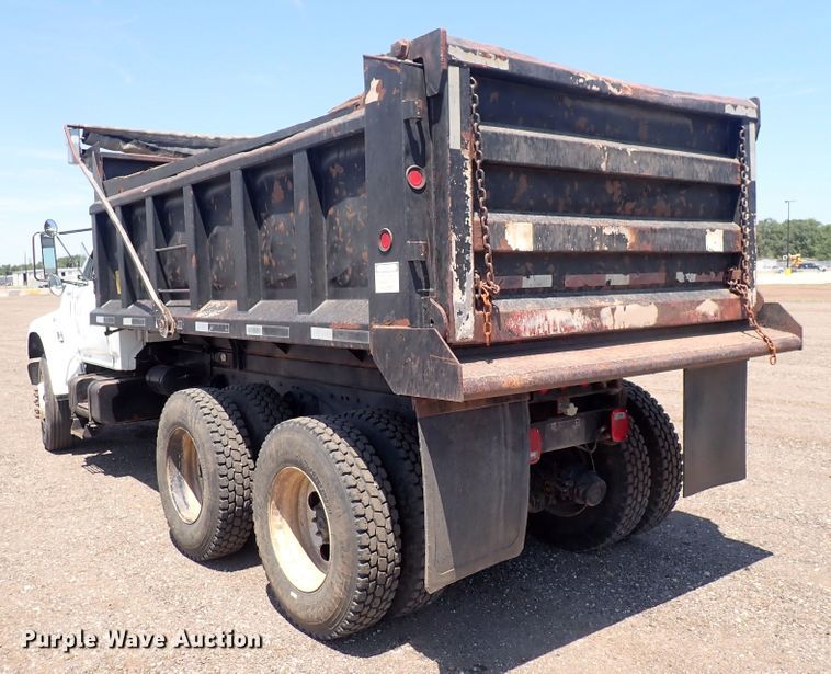 image for item DF5003 1998 Ford FT900  dump truck