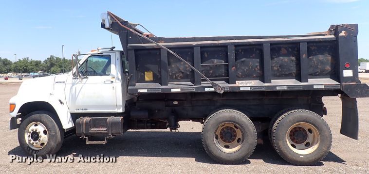 image for item DF5003 1998 Ford FT900  dump truck