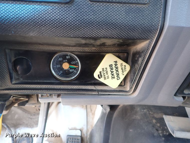 image for item DF5003 1998 Ford FT900  dump truck