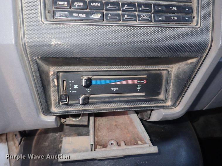 image for item DF5003 1998 Ford FT900  dump truck