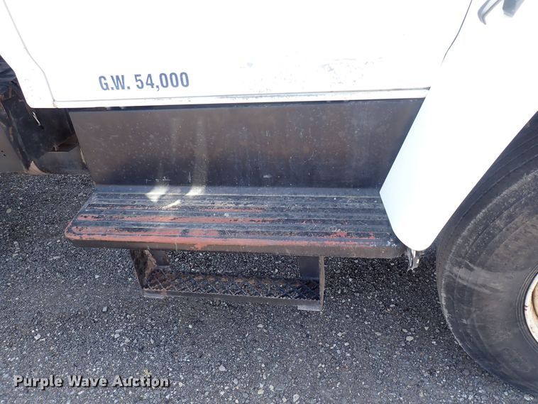 image for item DF5003 1998 Ford FT900  dump truck