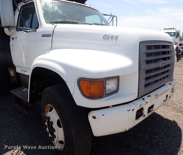 image for item DF5003 1998 Ford FT900  dump truck