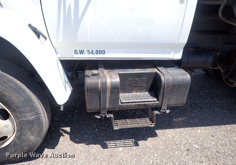 image for item DF5003 1998 Ford FT900  dump truck