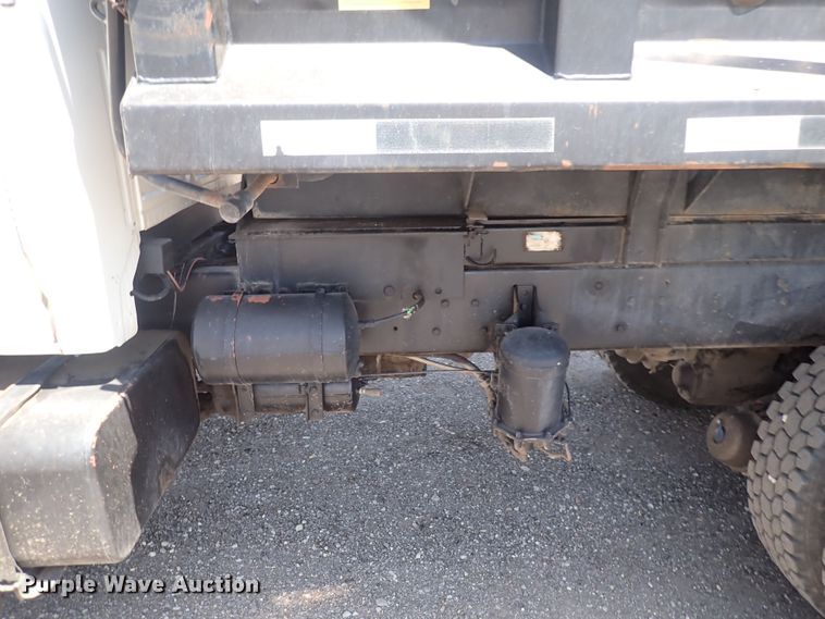image for item DF5003 1998 Ford FT900  dump truck