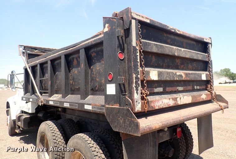 image for item DF5003 1998 Ford FT900  dump truck