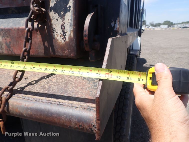 image for item DF5003 1998 Ford FT900  dump truck