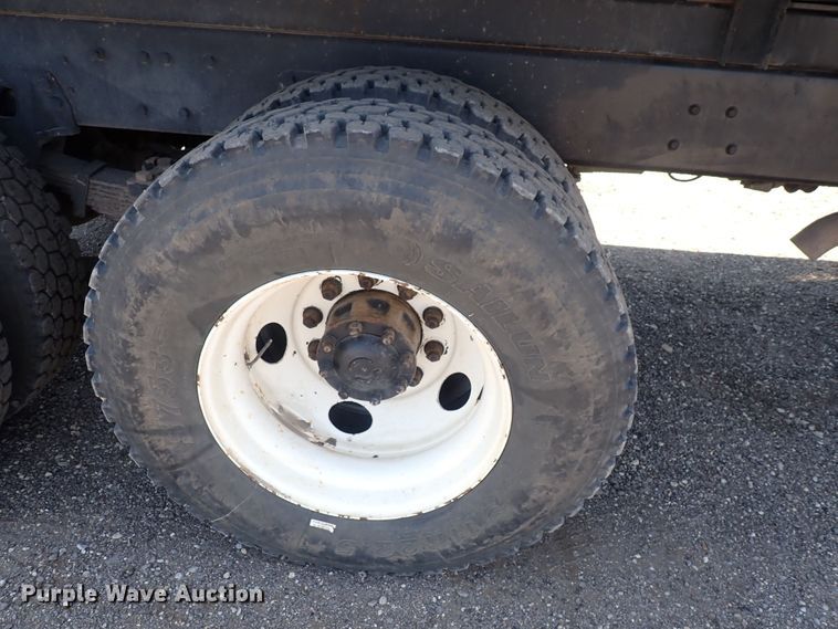 image for item DF5003 1998 Ford FT900  dump truck