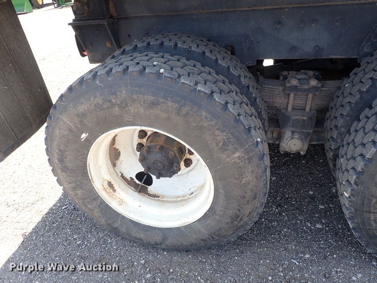 image for item DF5003 1998 Ford FT900  dump truck