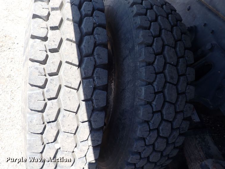 image for item DF5003 1998 Ford FT900  dump truck