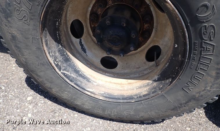 image for item DF5003 1998 Ford FT900  dump truck