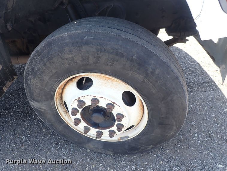 image for item DF5003 1998 Ford FT900  dump truck