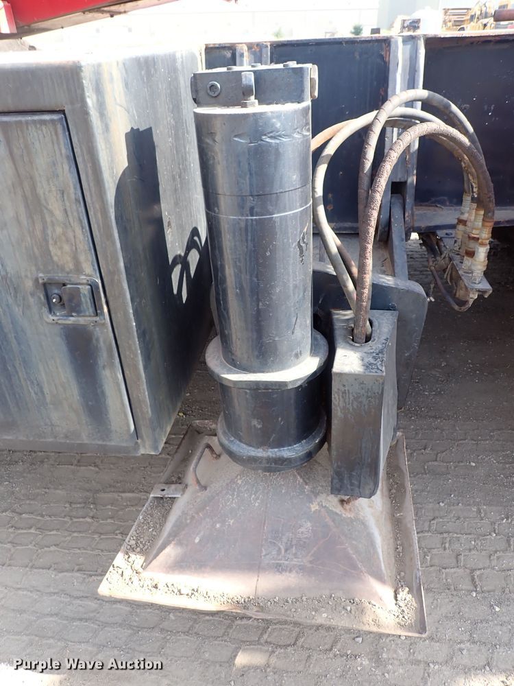 image for item DF5006 1981 FMC HC-218A  crane