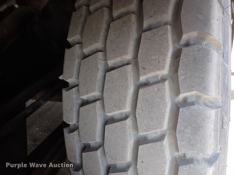 image for item DF5006 1981 FMC HC-218A  crane