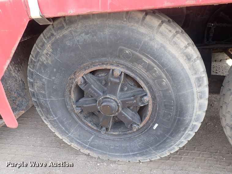 image for item DF5006 1981 FMC HC-218A  crane