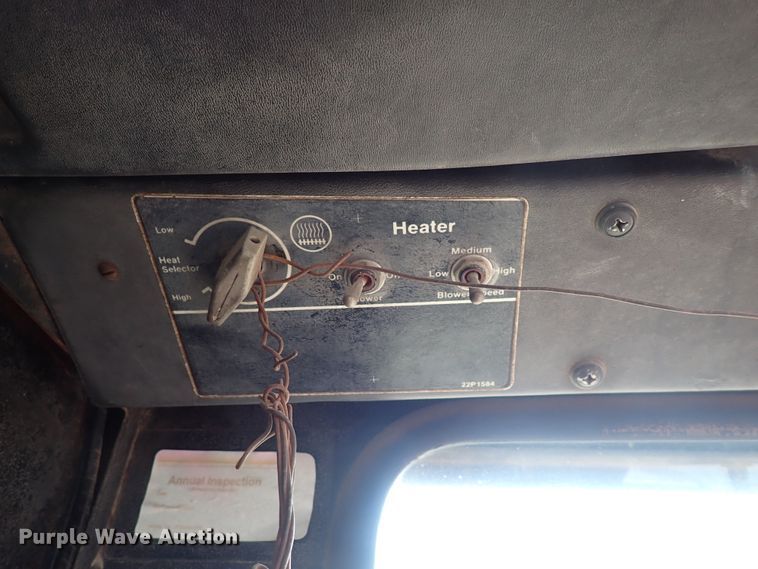 image for item DF5008 1980 FMC Link Belt HC-238B  crane