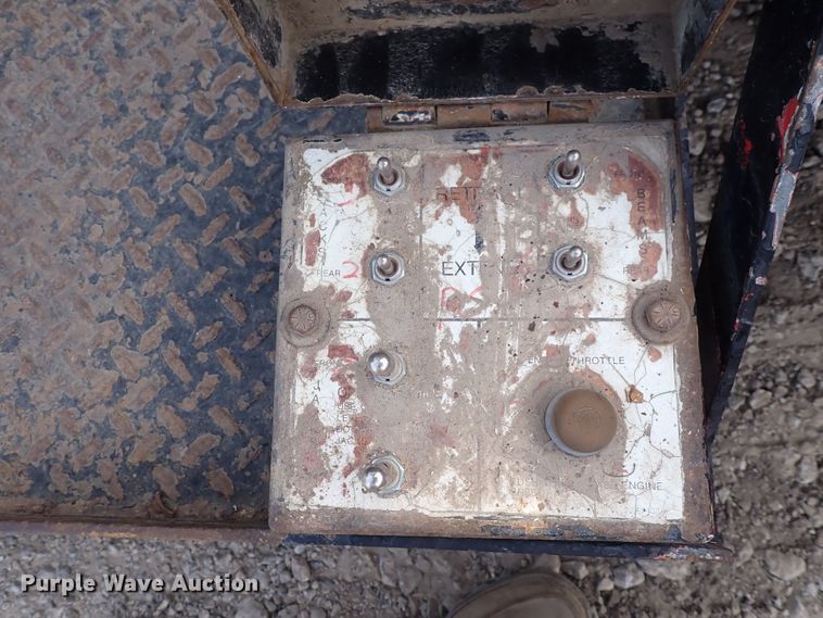 image for item DF5008 1980 FMC Link Belt HC-238B  crane