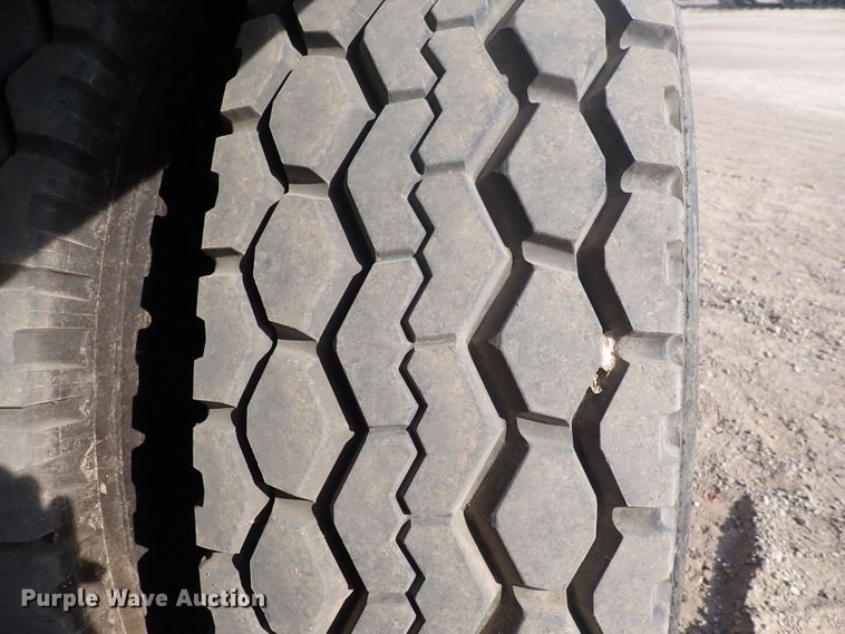 image for item DF5008 1980 FMC Link Belt HC-238B  crane