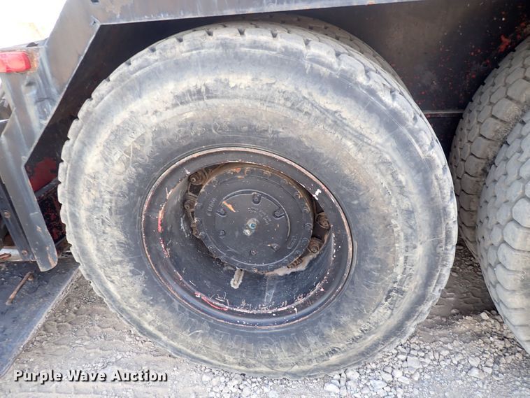 image for item DF5008 1980 FMC Link Belt HC-238B  crane