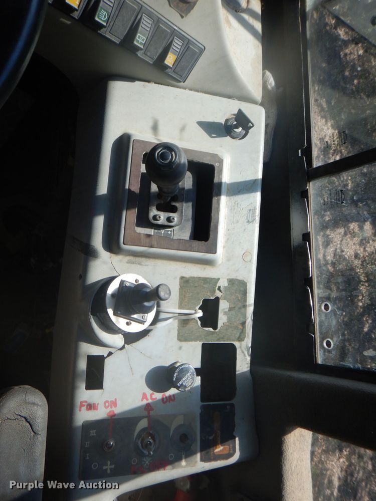 image for item DH7499 2002 Terex TA25  haul truck