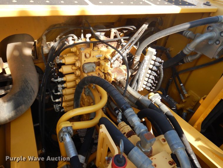 image for item DJ3842 2013 Komatsu PC360LC-10  excavator