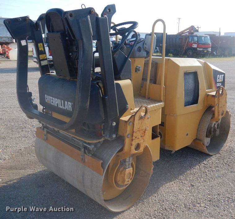 image for item DJ3843 2008 Caterpillar CB24  double drum vibratory roller