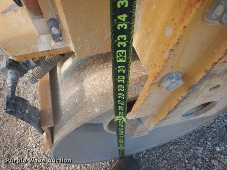 image for item DJ3843 2008 Caterpillar CB24  double drum vibratory roller