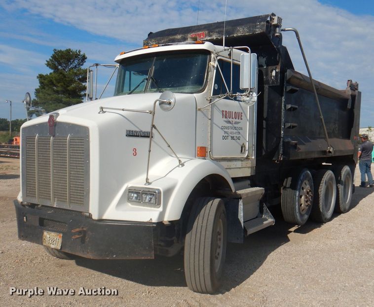 image for item DJ3847 2003 Kenworth T800  dump truck
