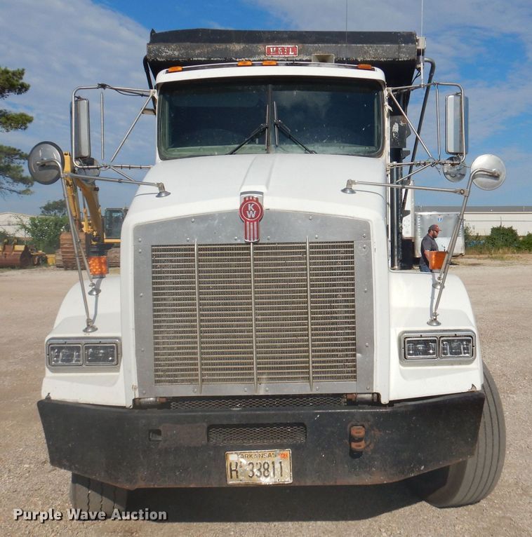 image for item DJ3847 2003 Kenworth T800  dump truck