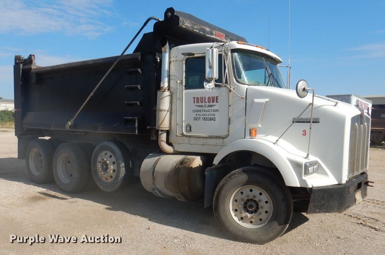 image for item DJ3847 2003 Kenworth T800  dump truck
