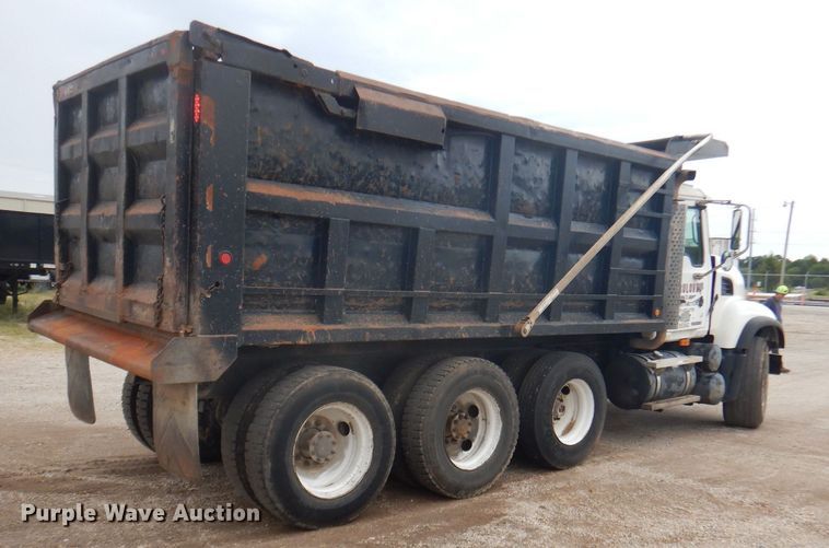 image for item DJ3848 2005 Mack CV713 Granite  dump truck