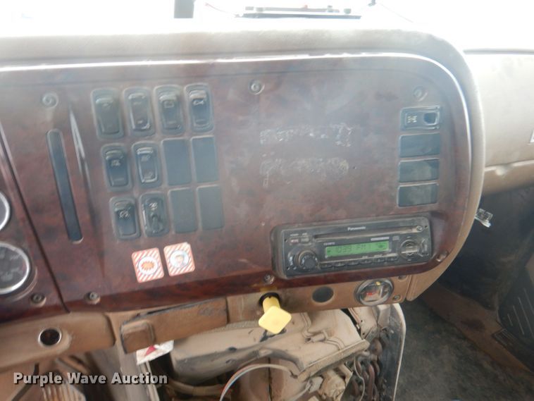 image for item DJ3848 2005 Mack CV713 Granite  dump truck