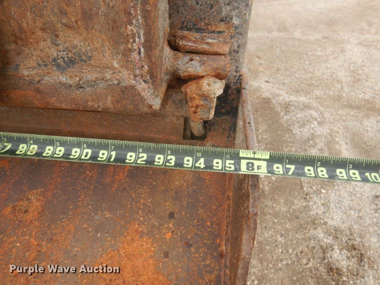 image for item DJ3848 2005 Mack CV713 Granite  dump truck