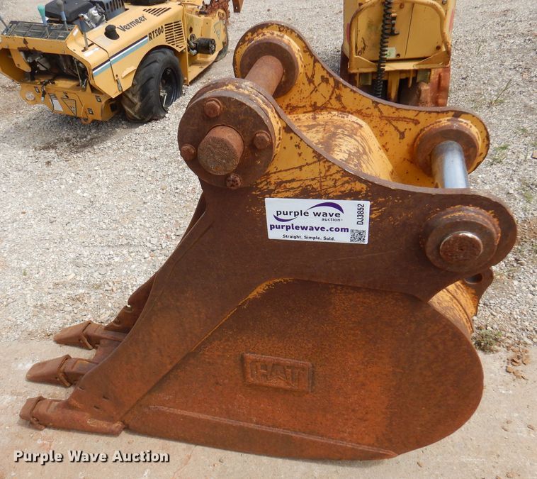 image for item DJ3852 Caterpillar  excavator bucket
