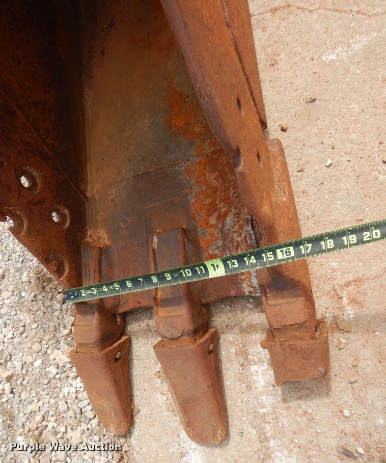 image for item DJ3852 Caterpillar  excavator bucket